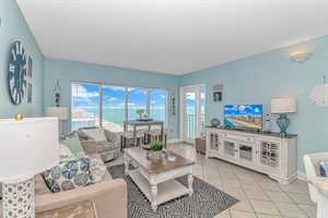 vacation rental condos