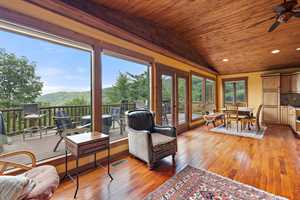 vacation rental condos