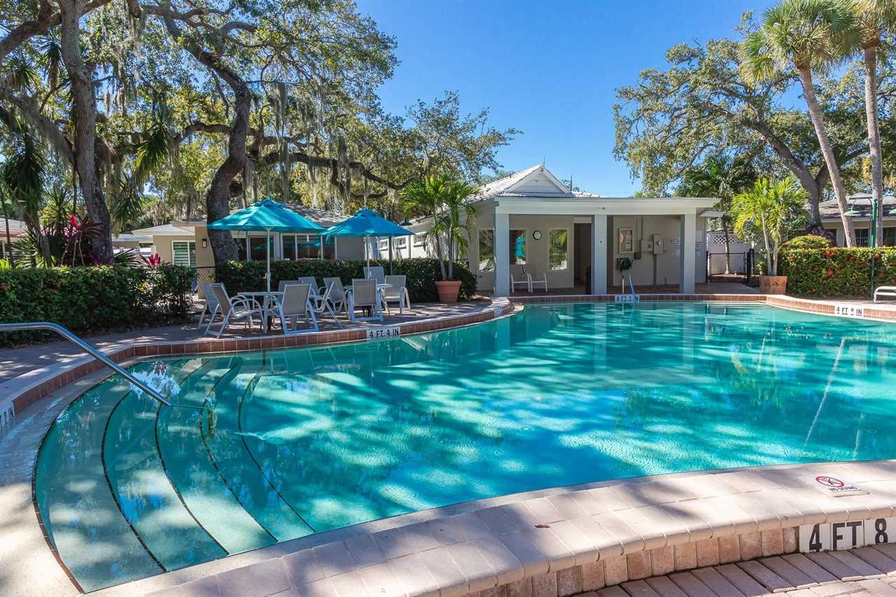 vacation rental condos
